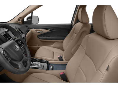 2020 Honda Pilot Touring w/Rear Captain's Chairs