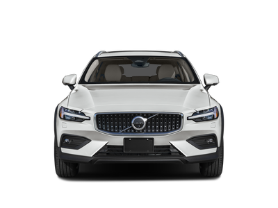 2025 Volvo V60 Cross Country Plus