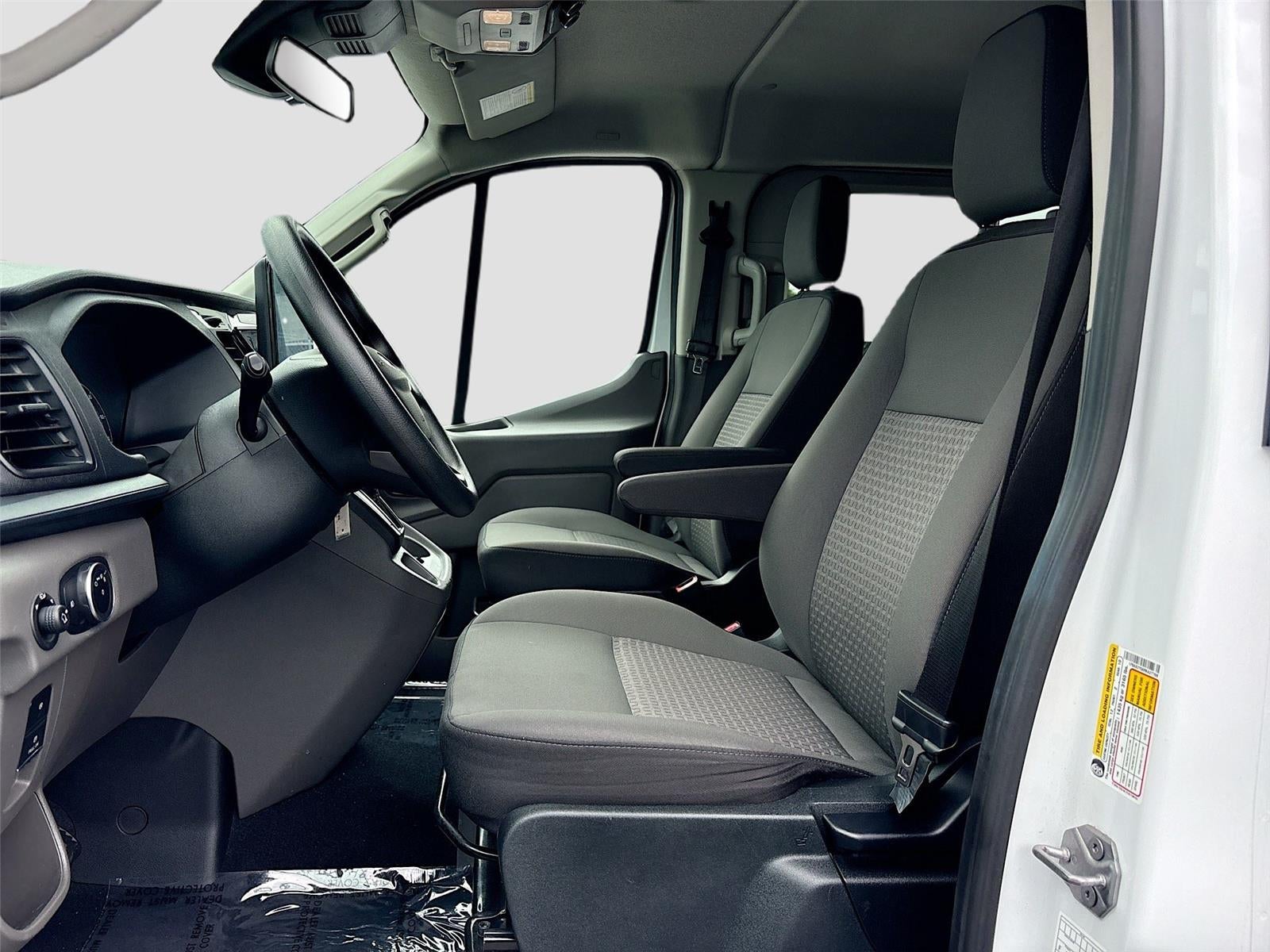 2024 Ford Transit Passenger Wagon XLT