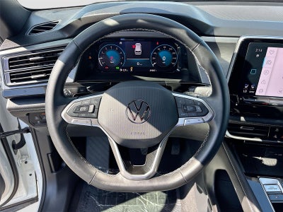 2025 Volkswagen Atlas Cross Sport 2.0T SE w/Technology