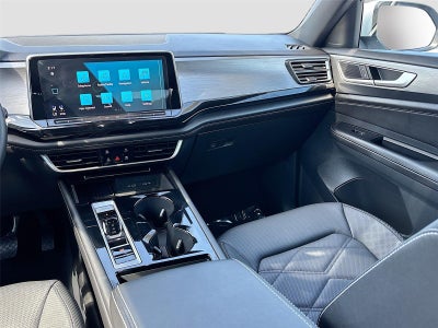 2025 Volkswagen Atlas Cross Sport 2.0T SE w/Technology