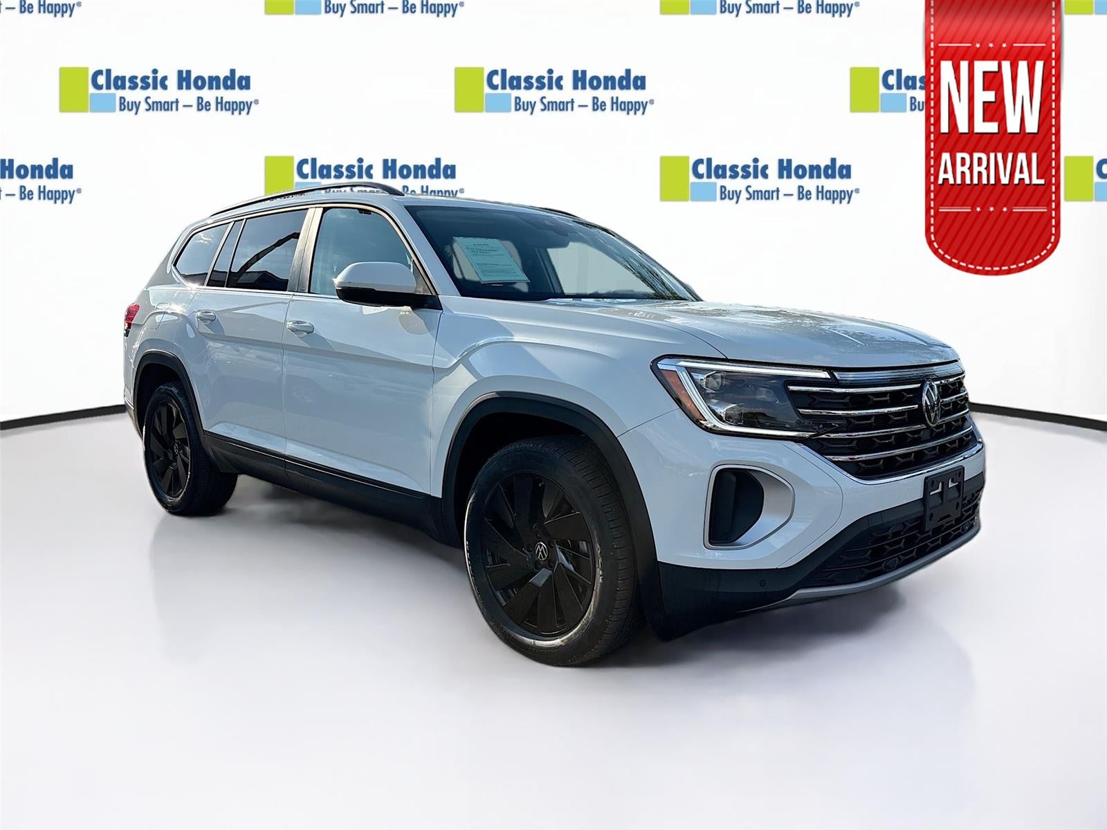 2025 Volkswagen Atlas 2.0T SE w/Technology