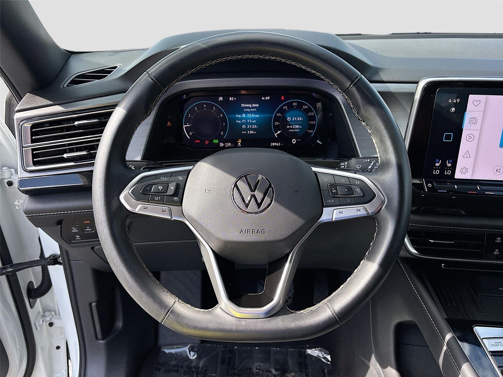 2025 Volkswagen Atlas Cross Sport 2.0T SE w/Technology