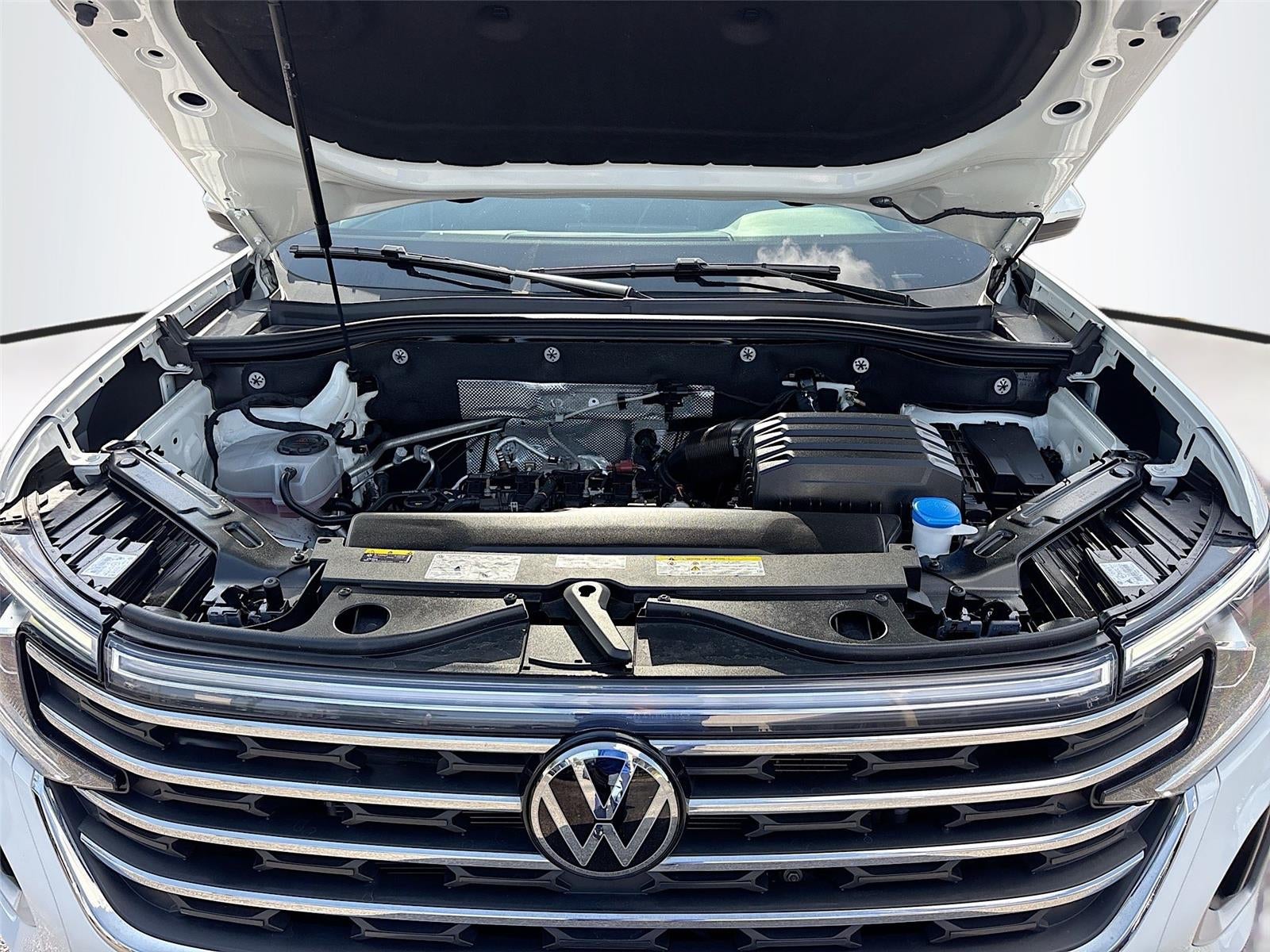 2025 Volkswagen Atlas 2.0T SE w/Technology