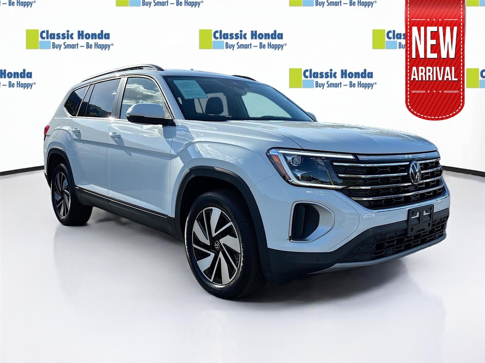 2025 Volkswagen Atlas 2.0T SE w/Technology