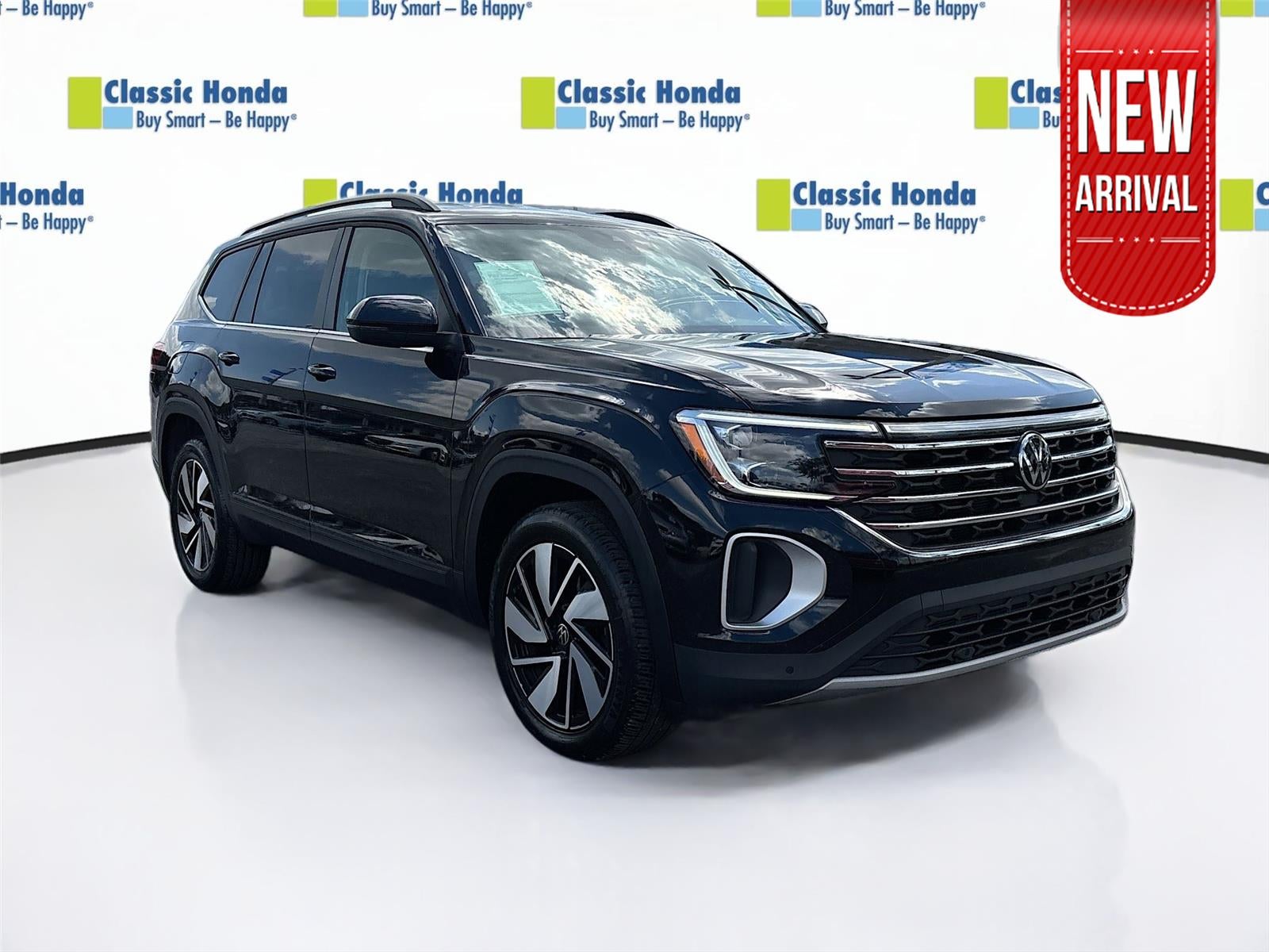 2025 Volkswagen Atlas SE w/Tech