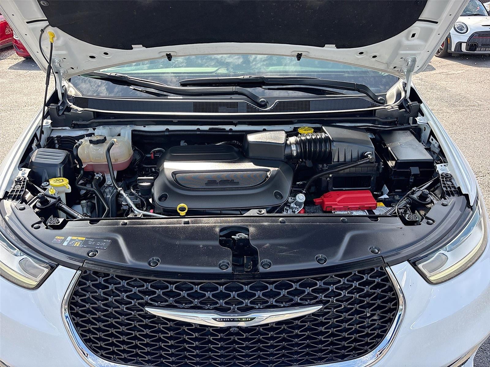 2023 Chrysler Pacifica Touring L