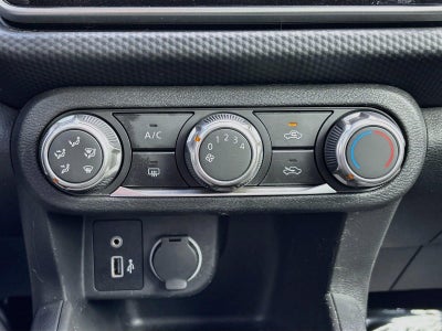 2021 Nissan Kicks S
