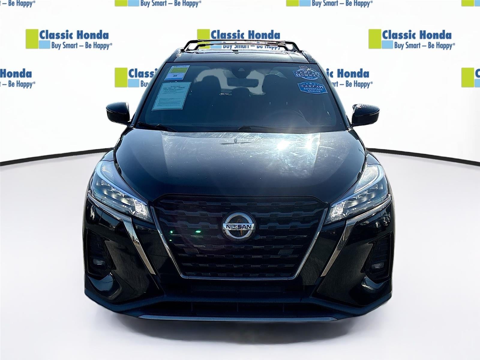 2021 Nissan Kicks SR