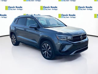 2024 Volkswagen Taos SE