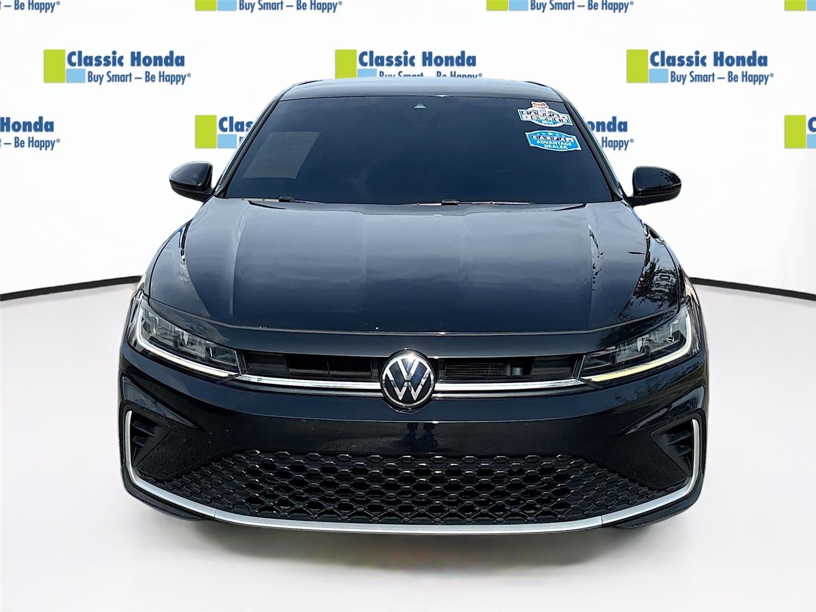 3VW5X7BU0SM000779