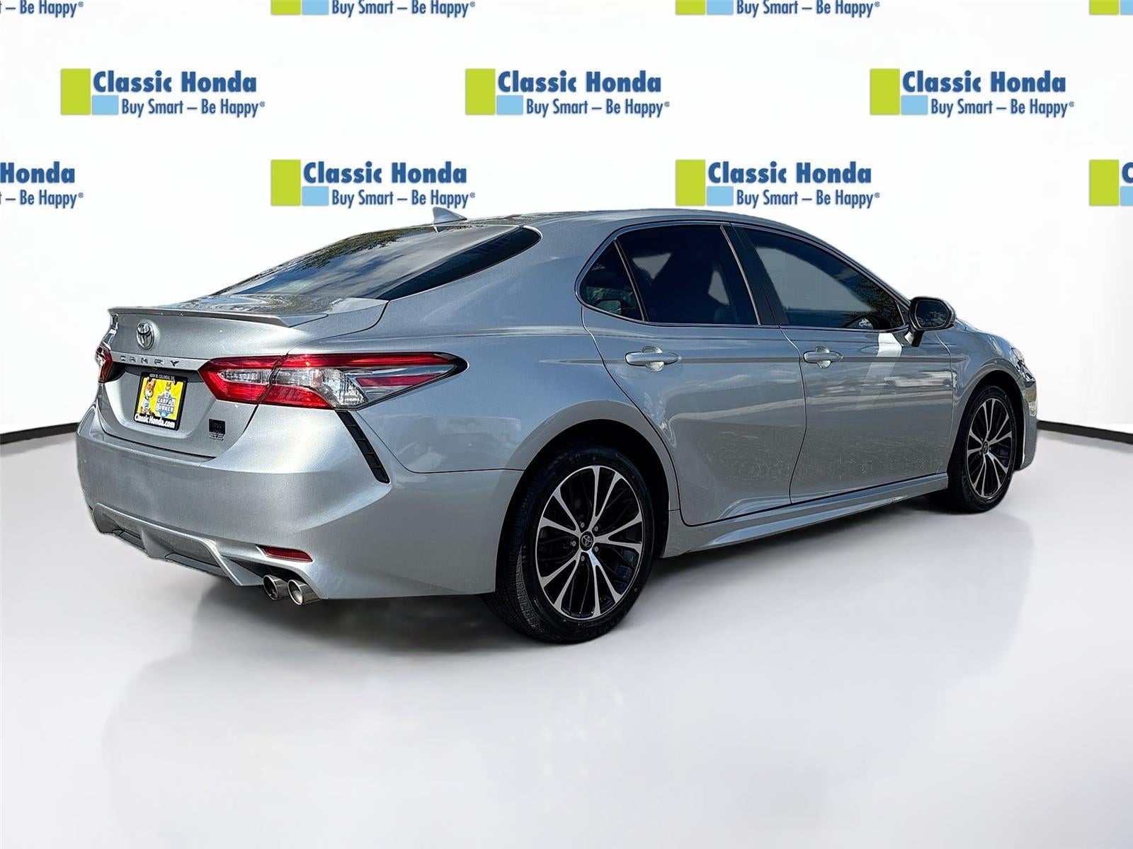 2019 Toyota Camry SE