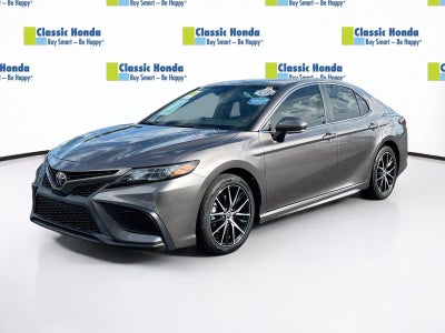 2022 Toyota Camry SE