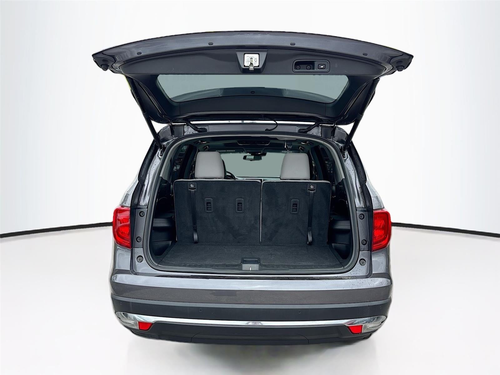 2017 Honda PILOT Elite