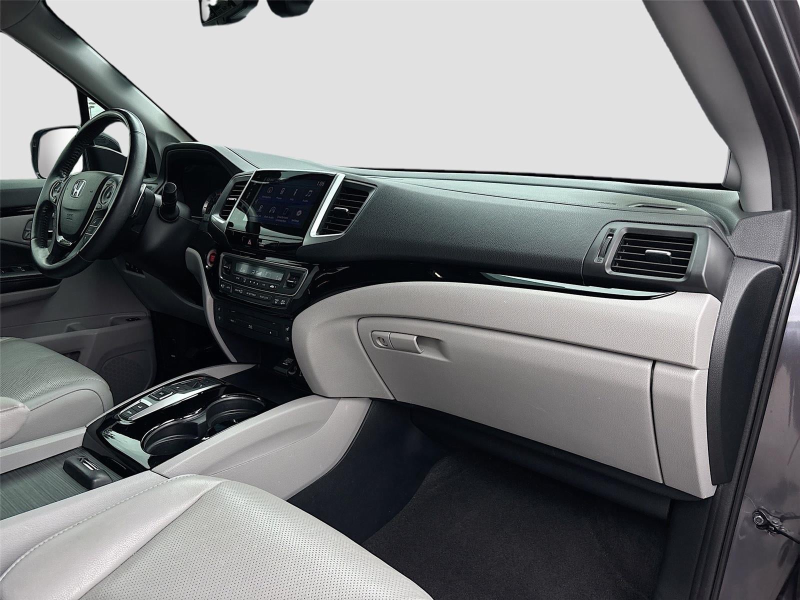 2017 Honda PILOT Elite