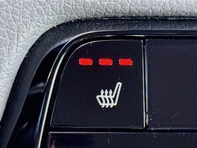 2023 Honda Pilot EX-L w/Rear Captain's Chairs