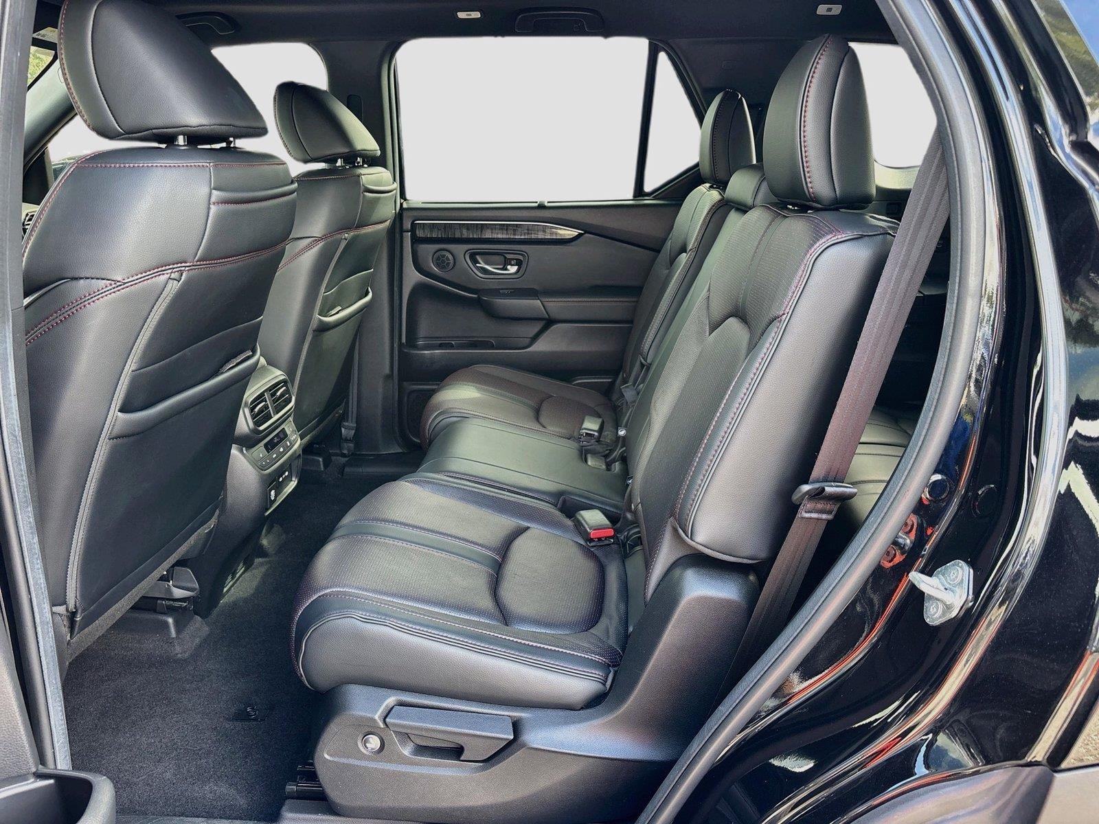 2025 Honda Pilot Black Edition