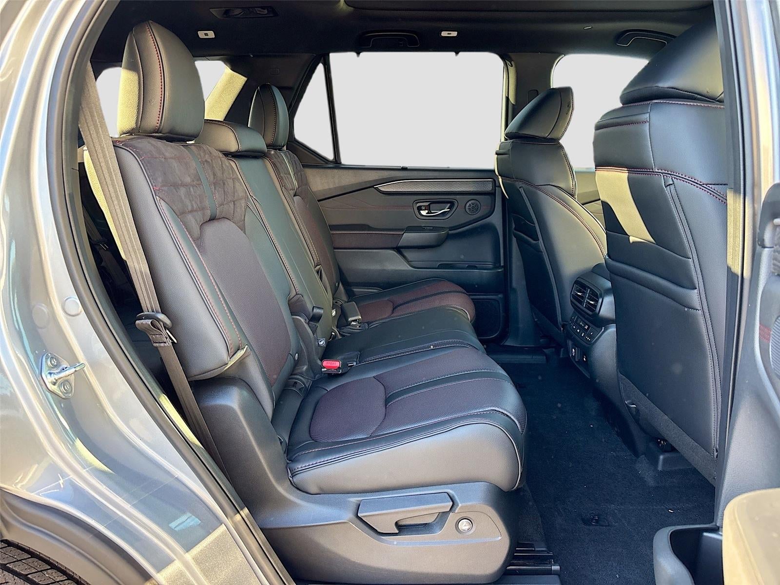 2026 Honda Pilot Black Edition