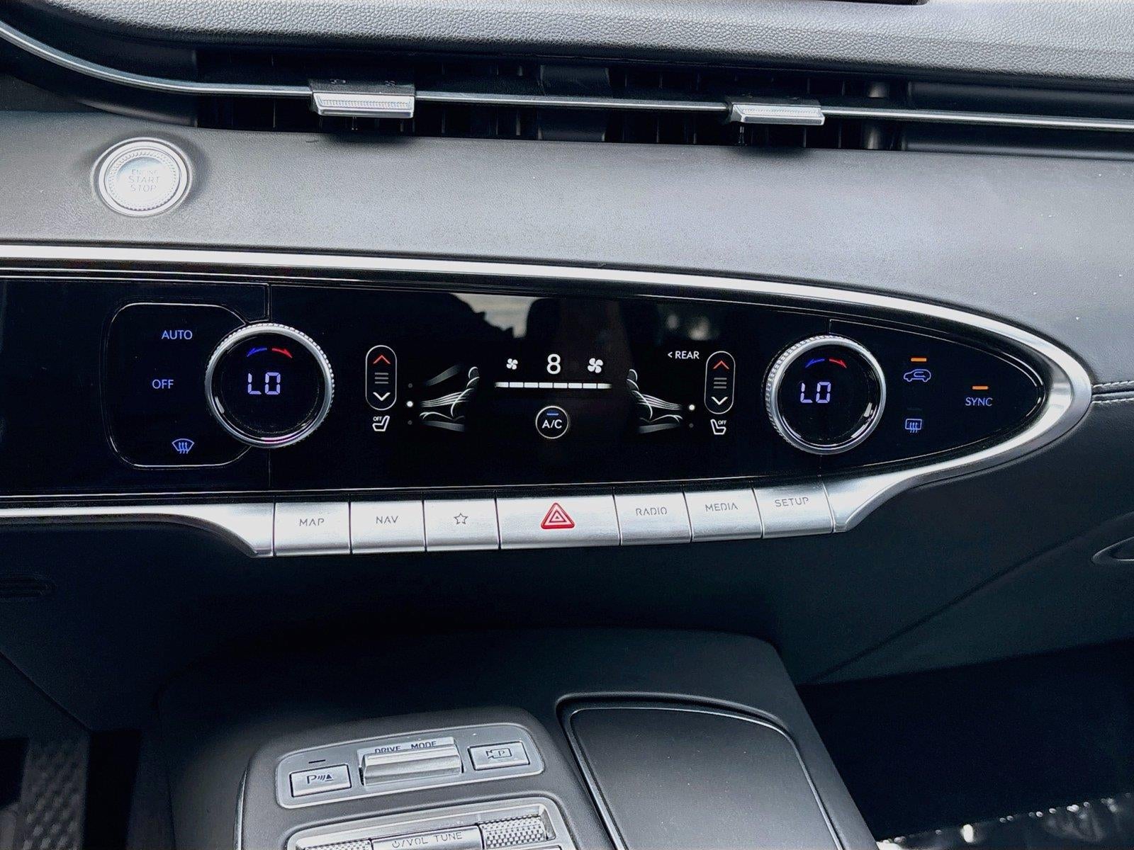 2025 Genesis GV70 2.5T