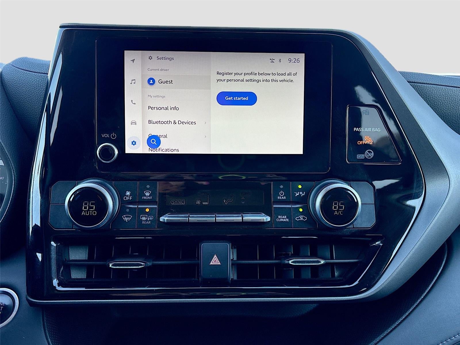 2024 Toyota Highlander LE