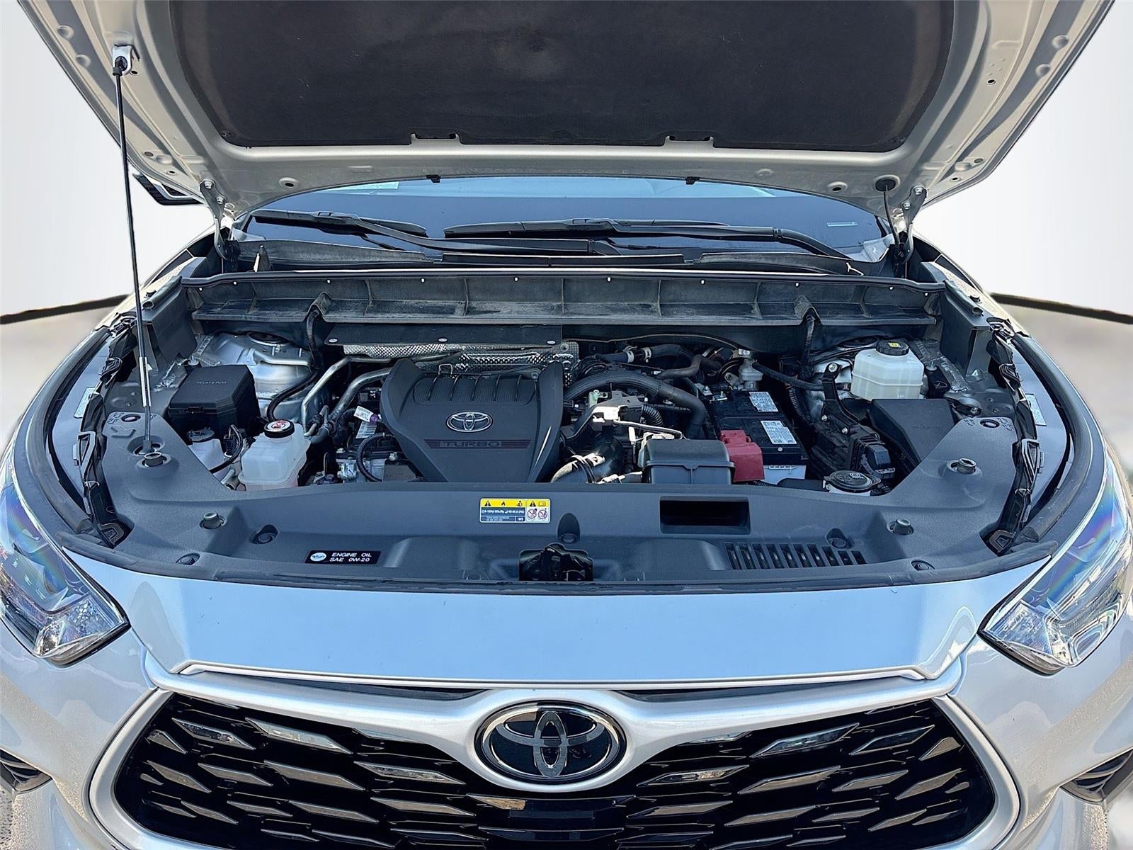 2024 Toyota Highlander LE