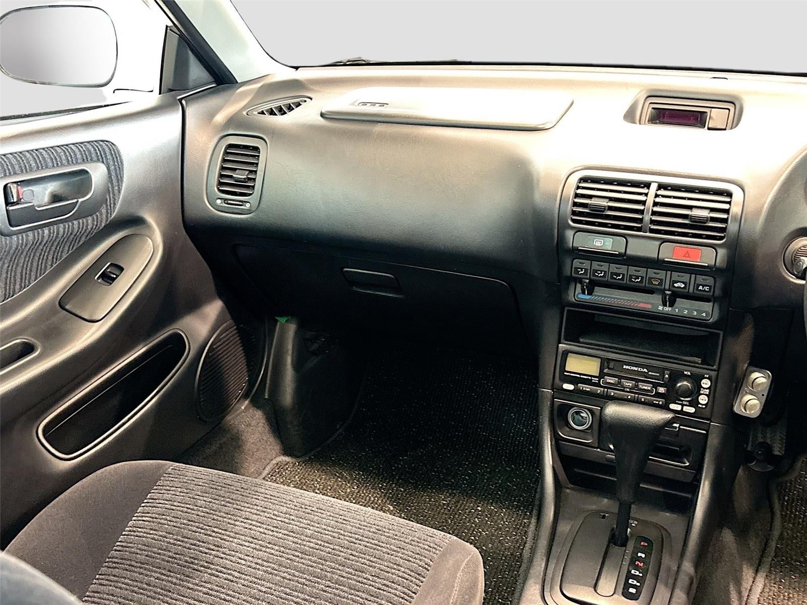 1998 Honda INTEGRA Base