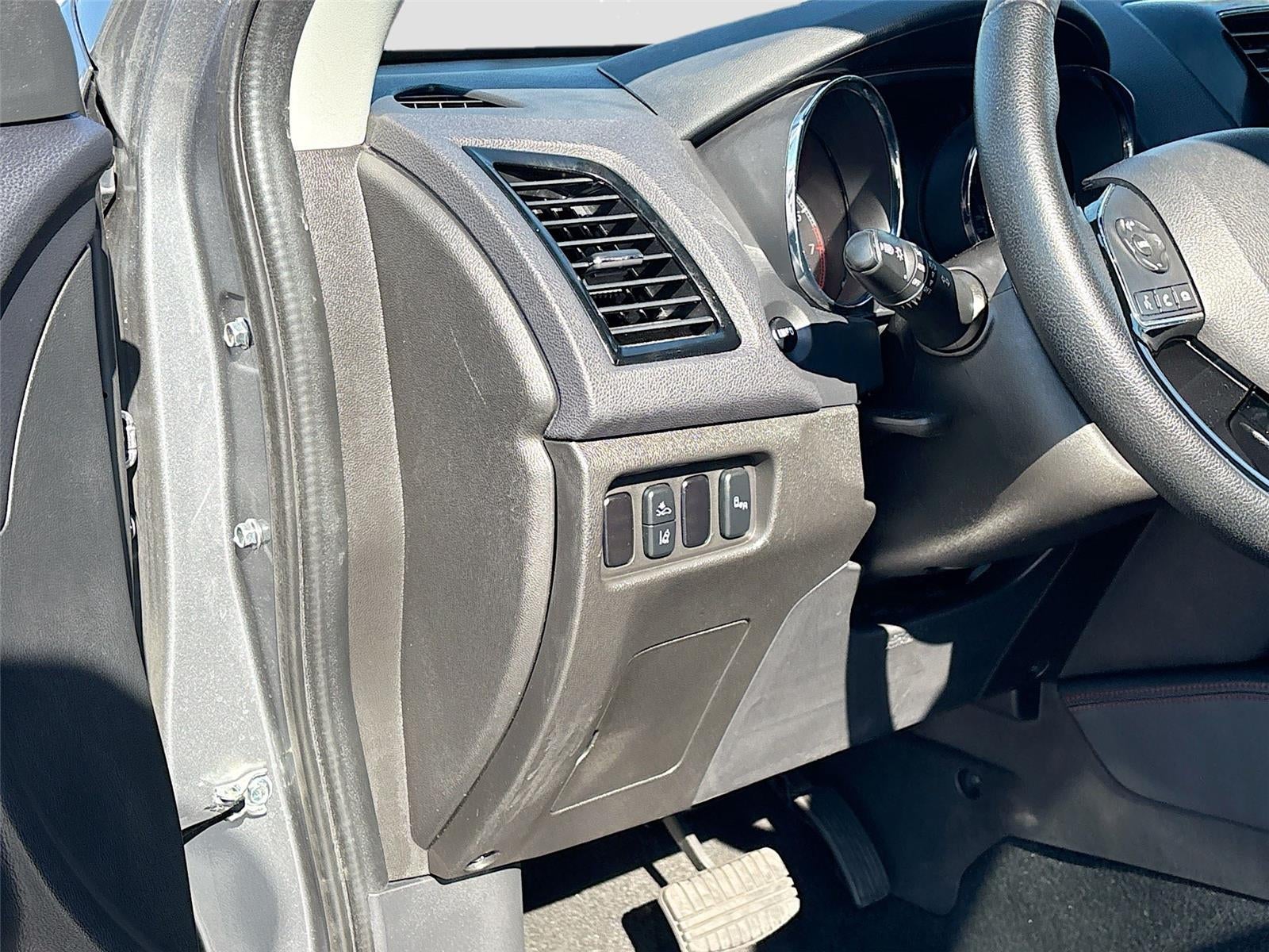 2024 Mitsubishi Outlander Sport SE