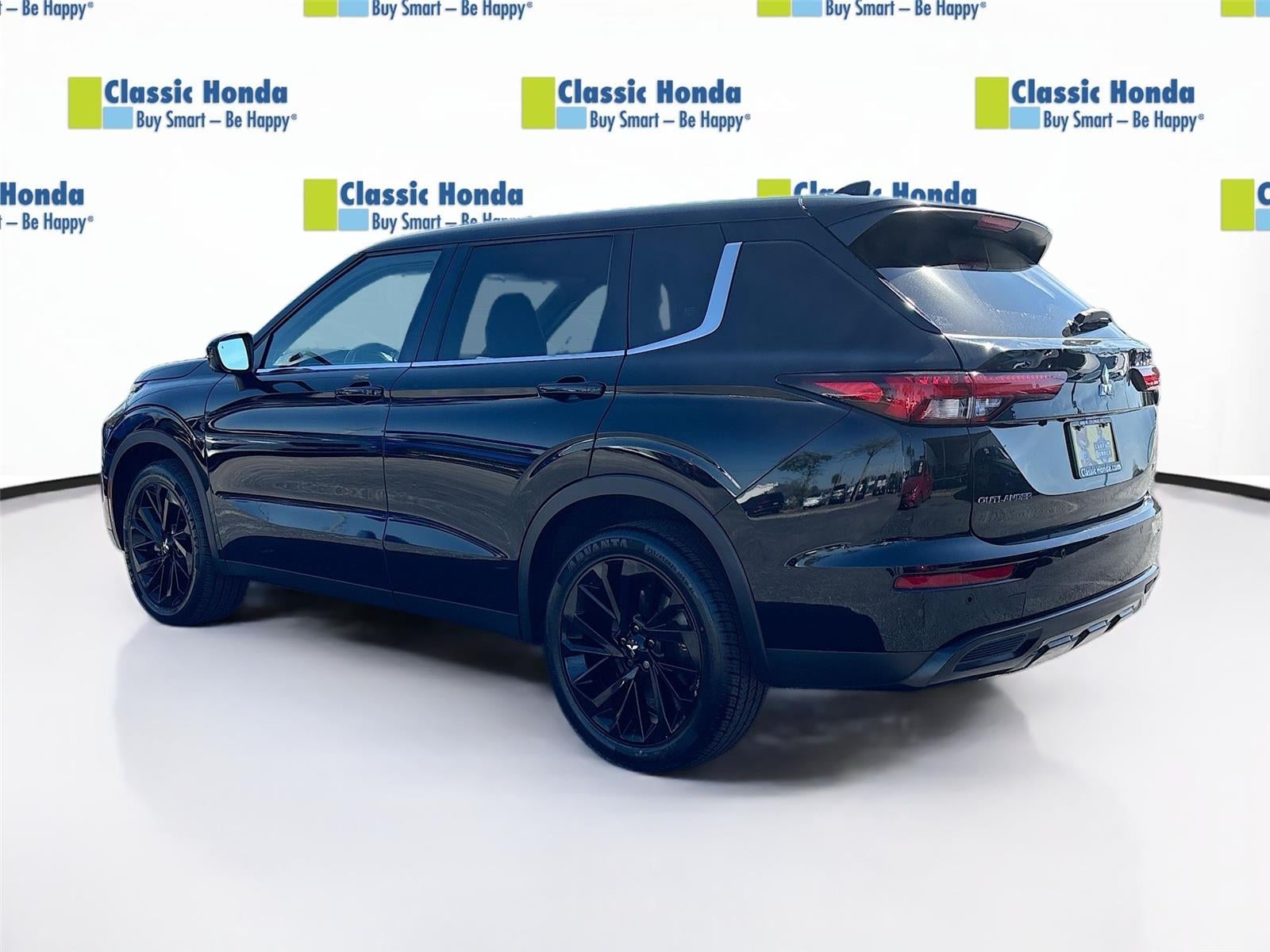 2023 Mitsubishi Outlander SE Black Edition