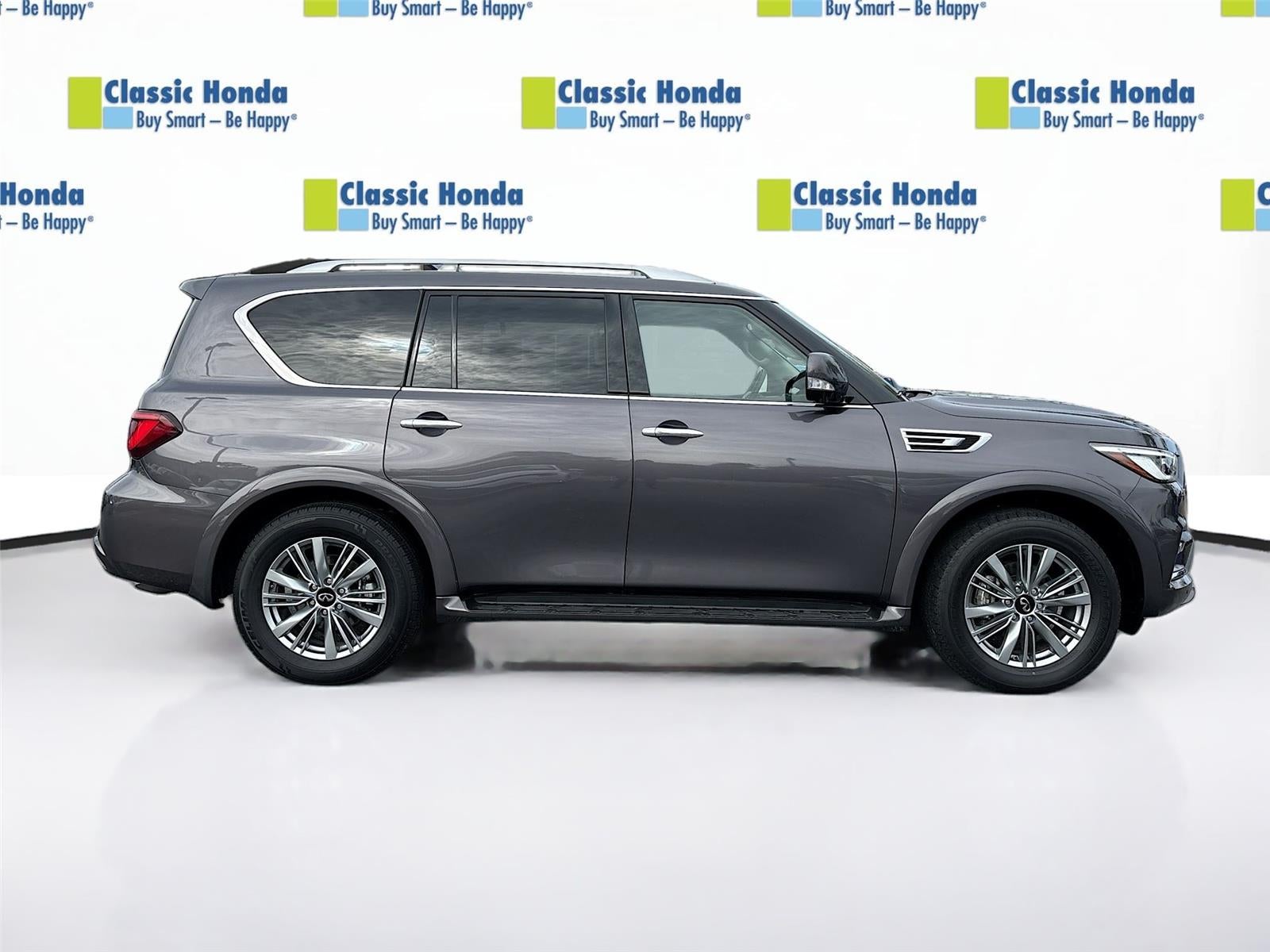 2024 INFINITI QX80 LUXE