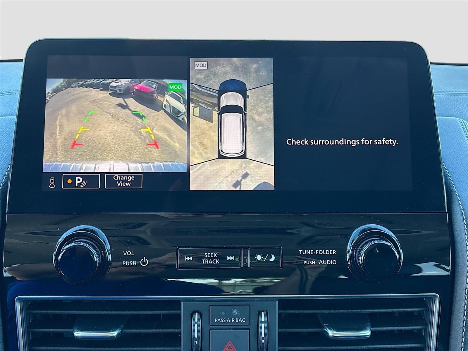 2024 INFINITI QX80 LUXE