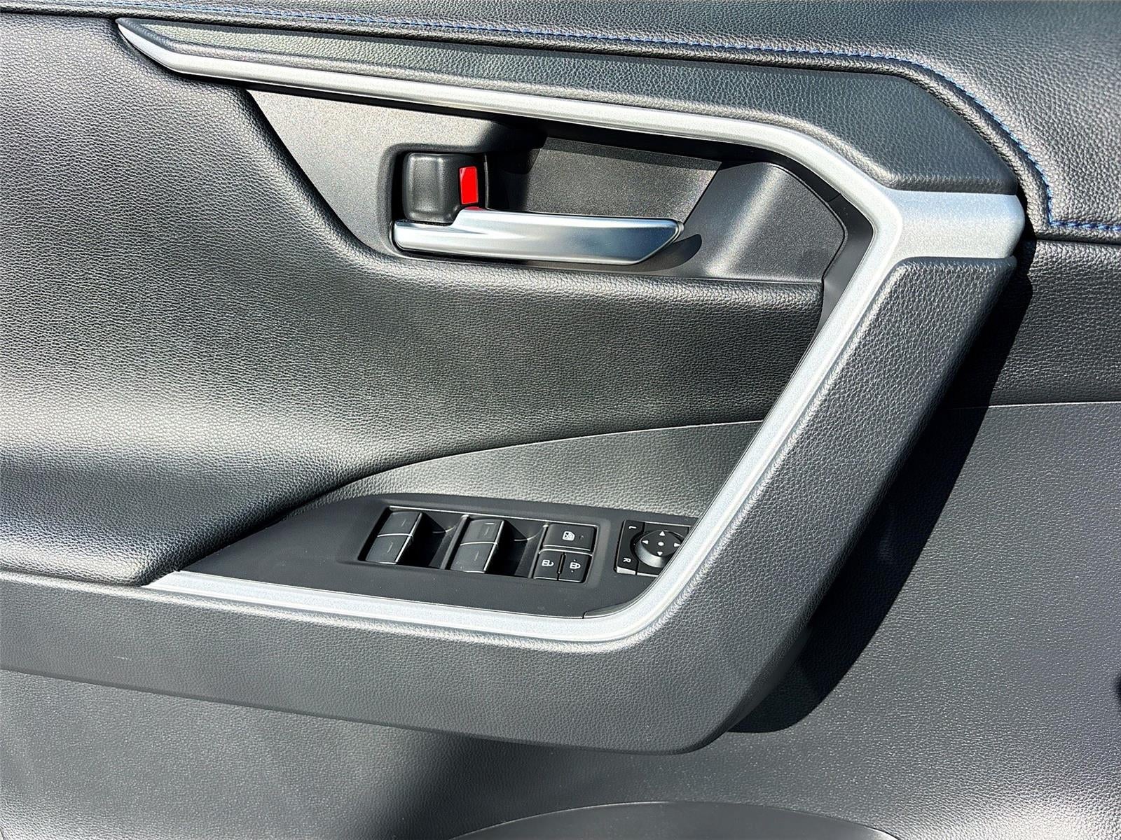 2025 Toyota RAV4 Hybrid XSE