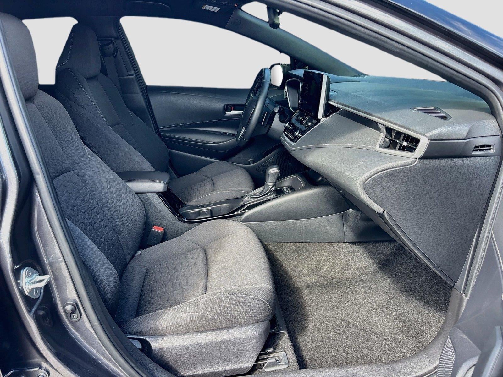 2023 Toyota Corolla Hatchback SE