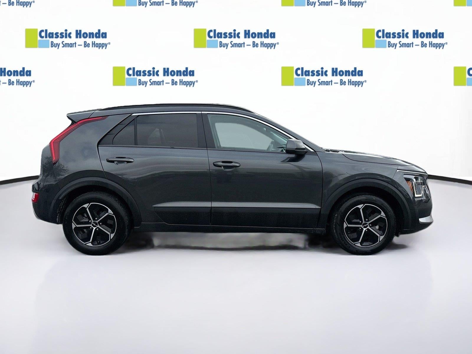 2025 Kia Niro LX