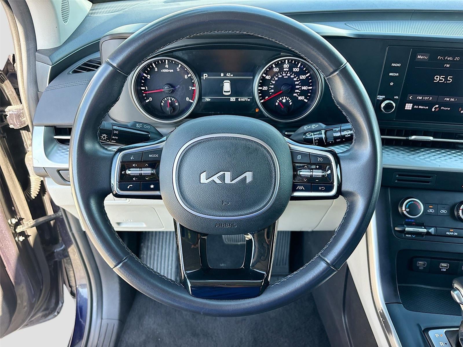 2024 Kia Carnival LX