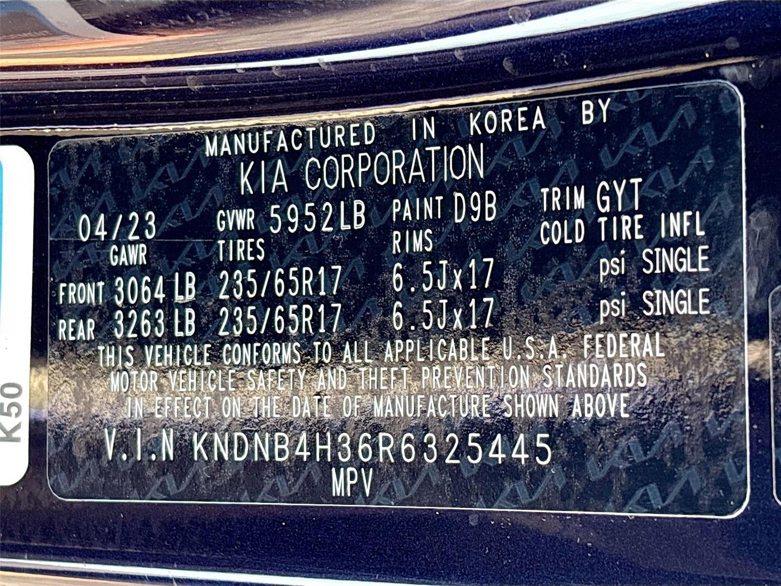 2024 Kia Carnival LX