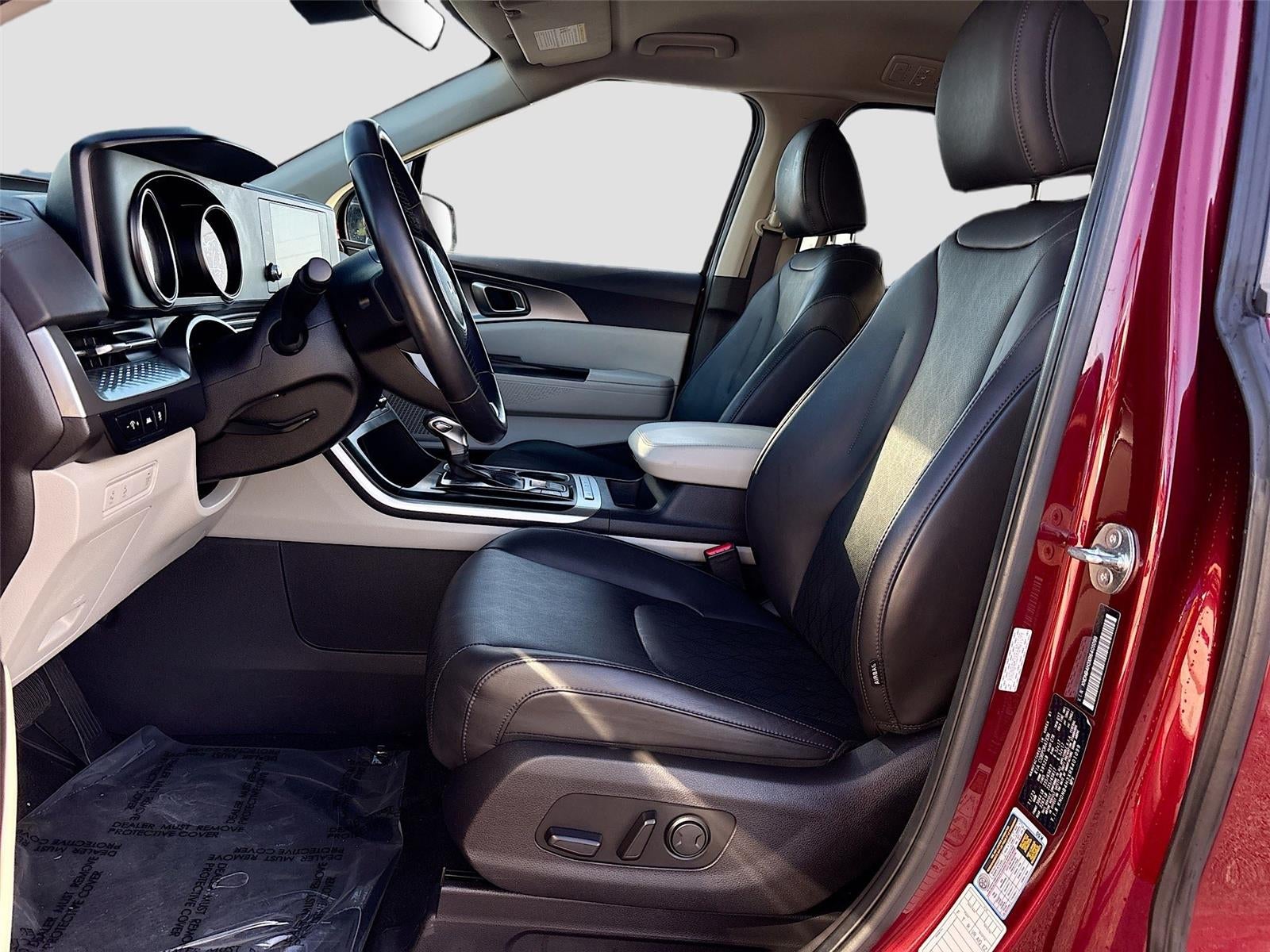 2024 Kia Carnival LX