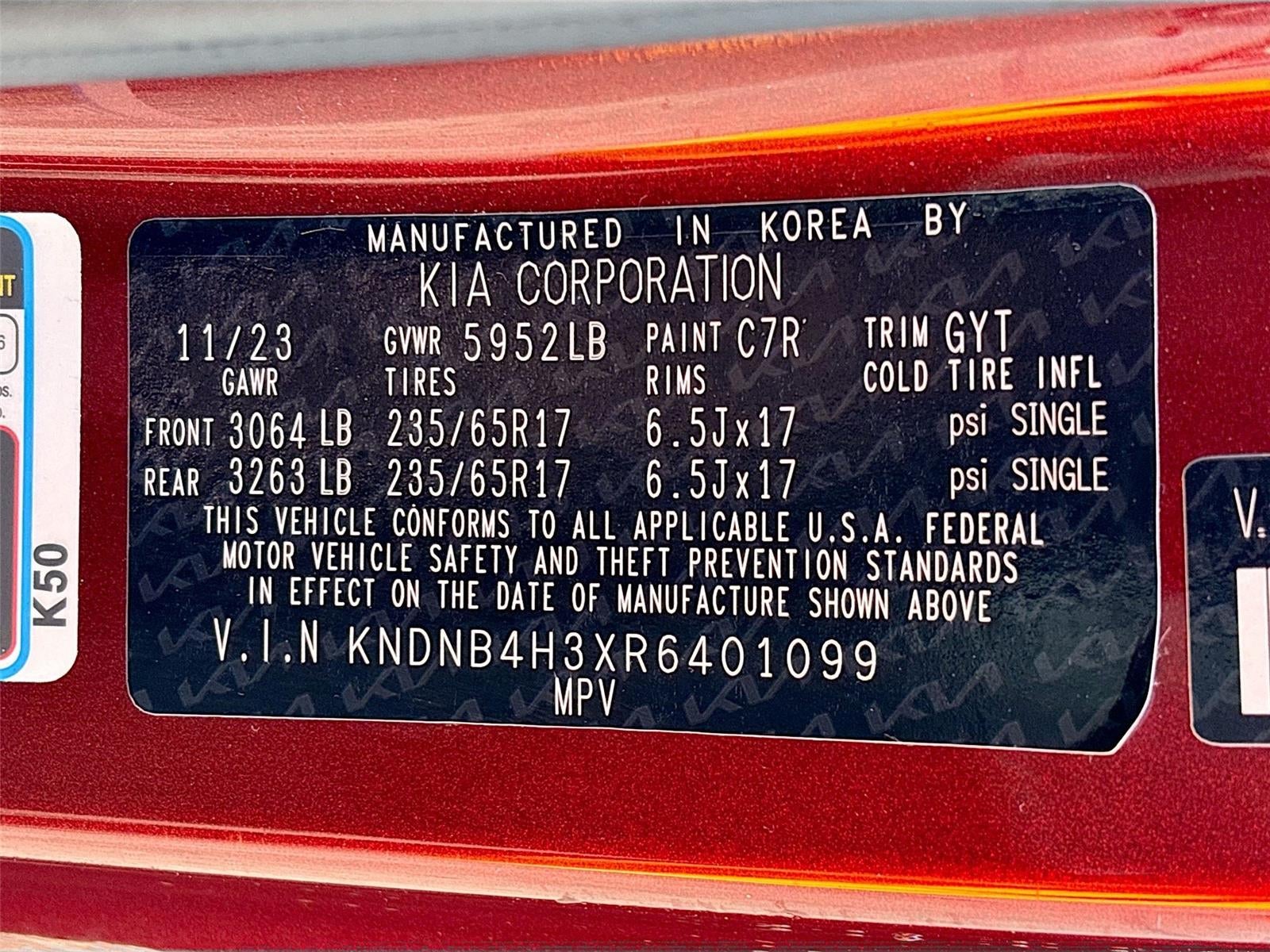 2024 Kia Carnival LX