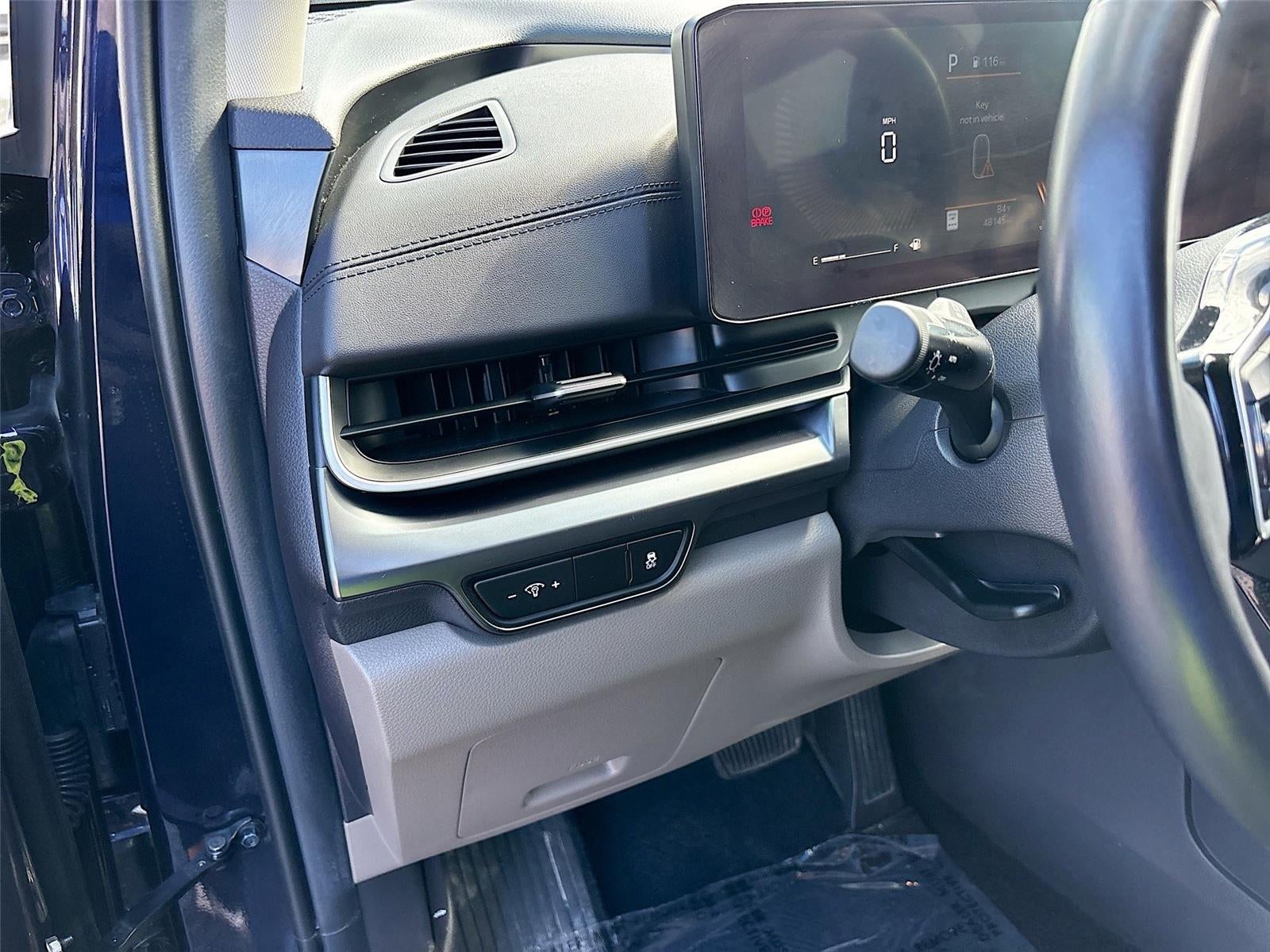 2025 Kia Carnival LXS