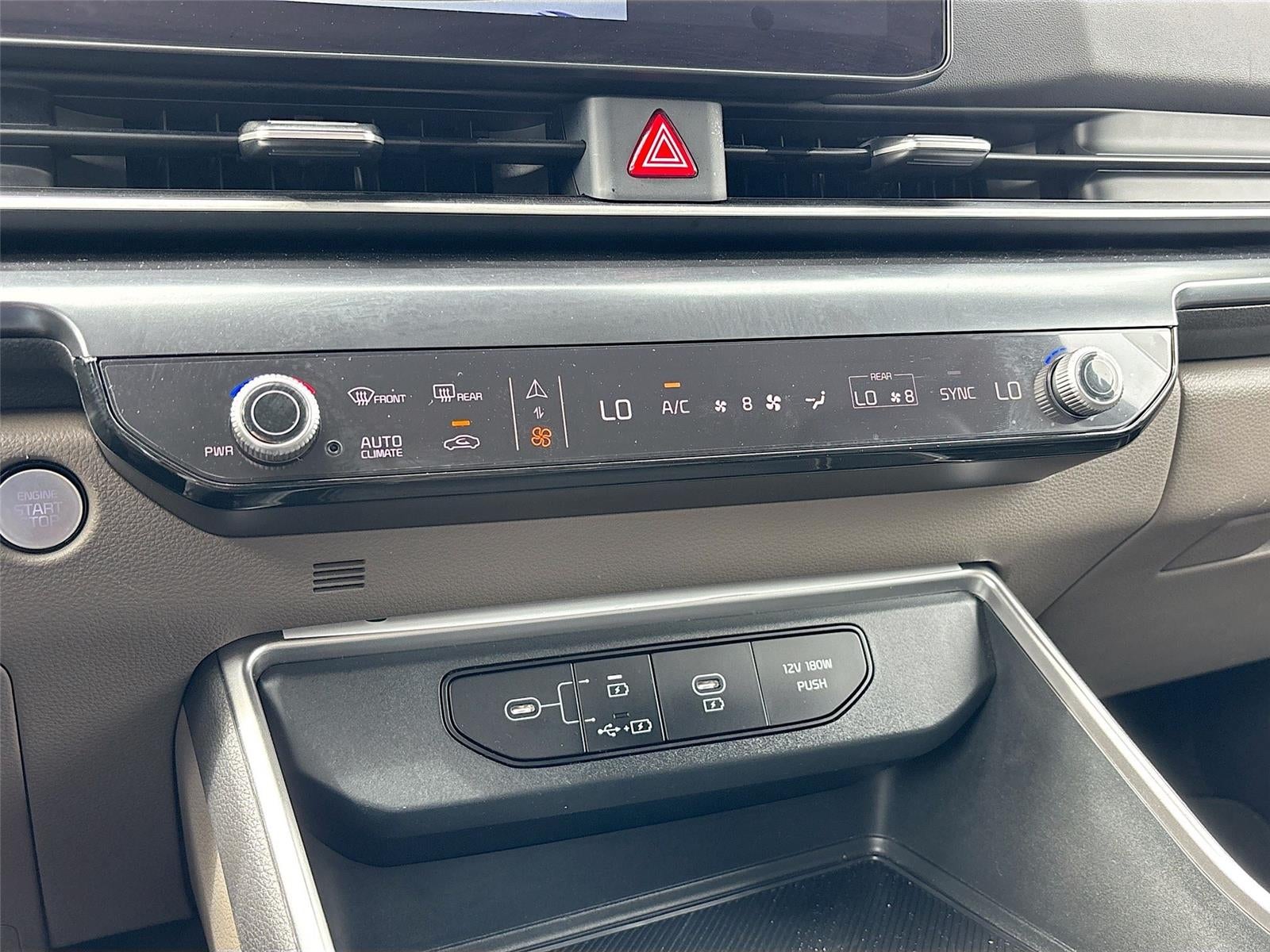2025 Kia Carnival LXS