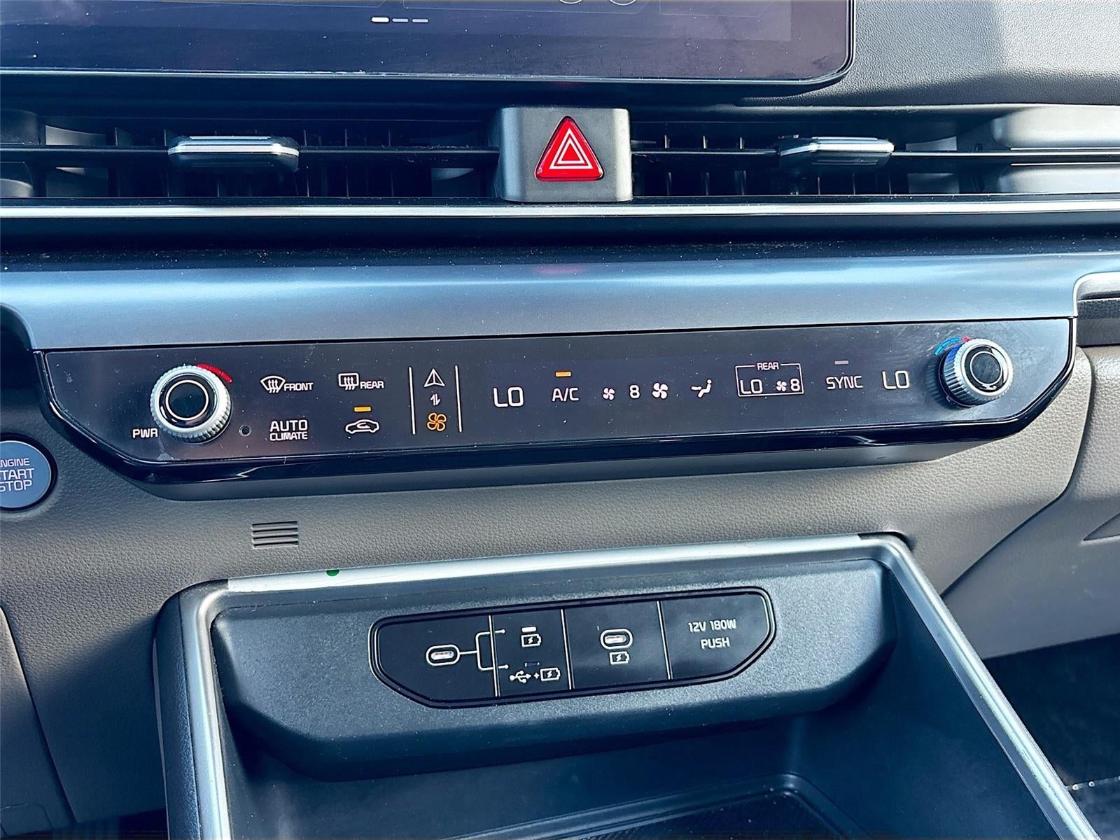 2025 Kia Carnival LXS