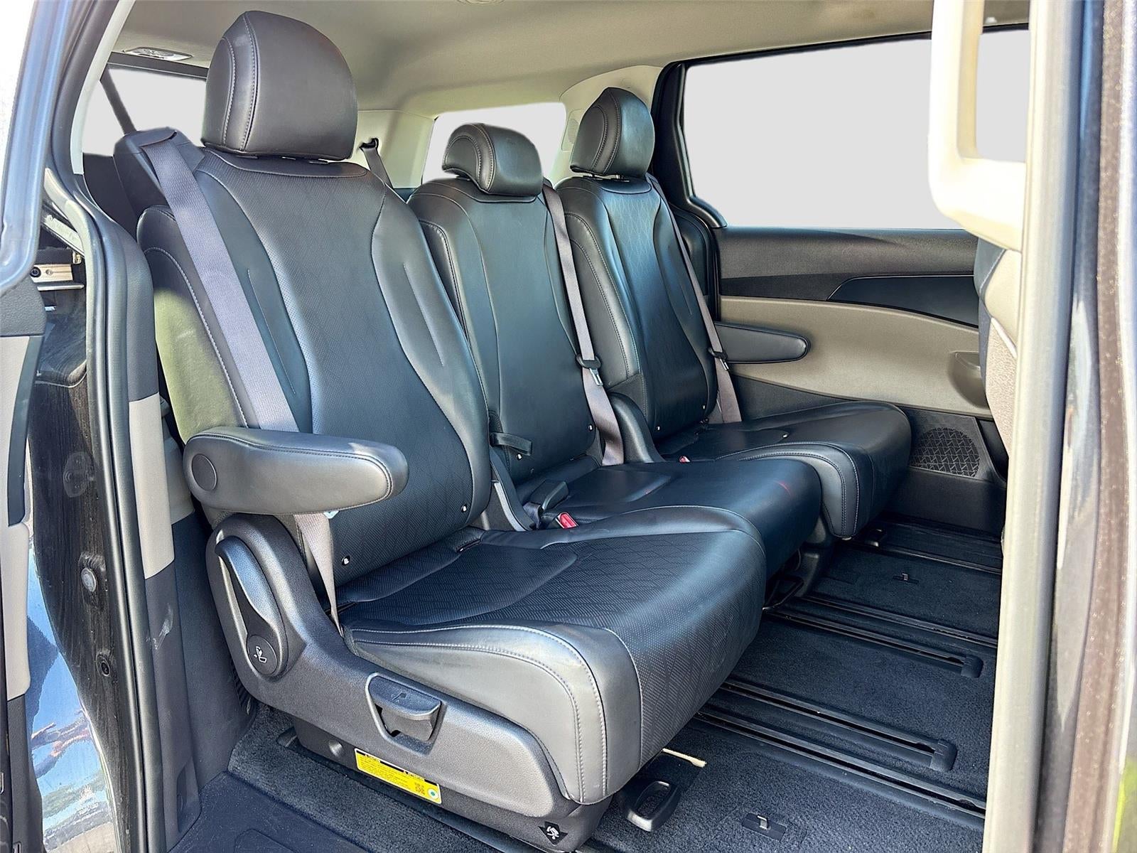2025 Kia Carnival LXS