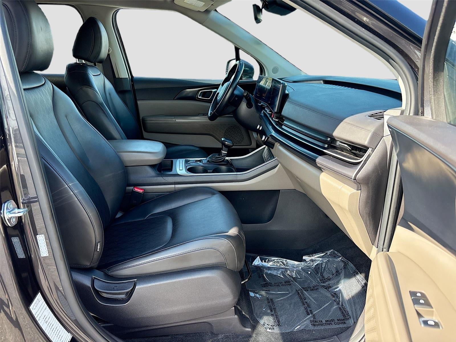 2025 Kia Carnival LXS
