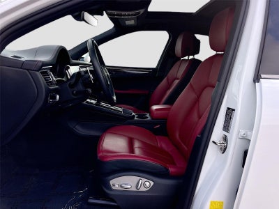 2023 Porsche Macan S