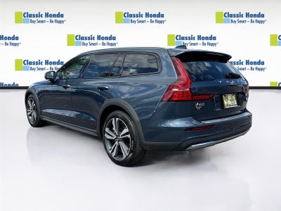 2025 Volvo V60 Cross Country Plus