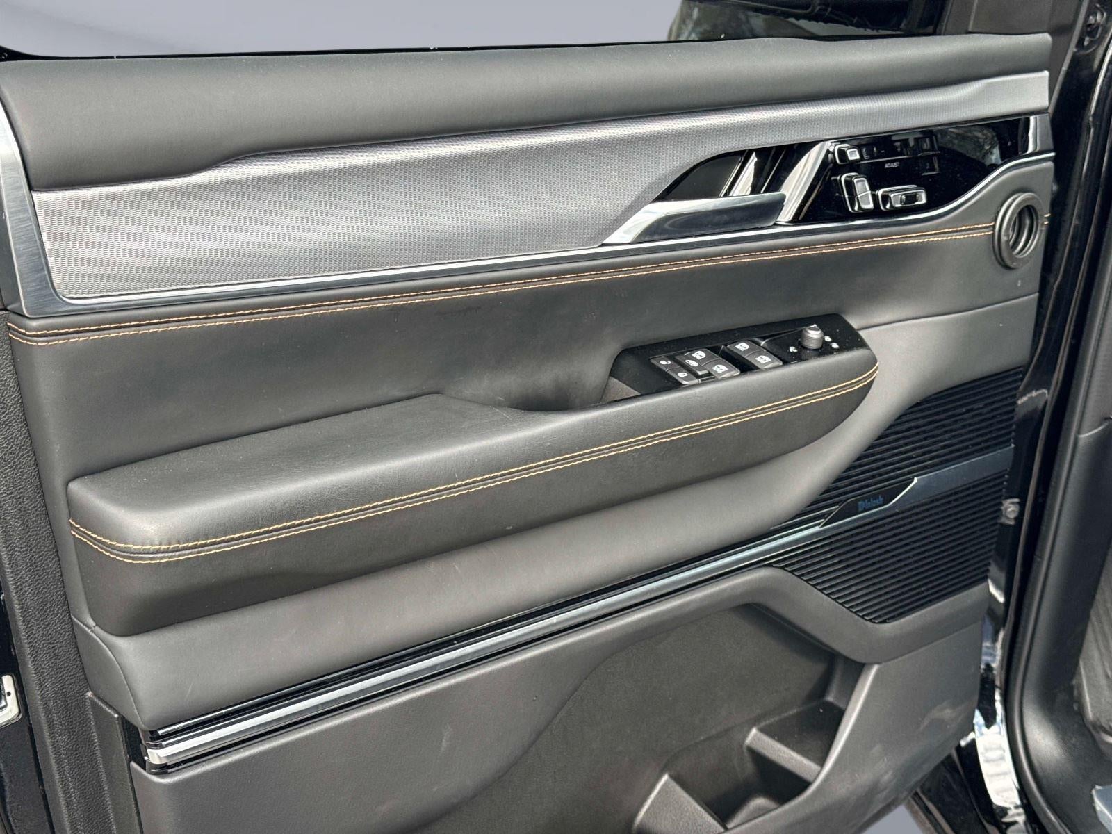 2023 Jeep Grand Wagoneer Series III