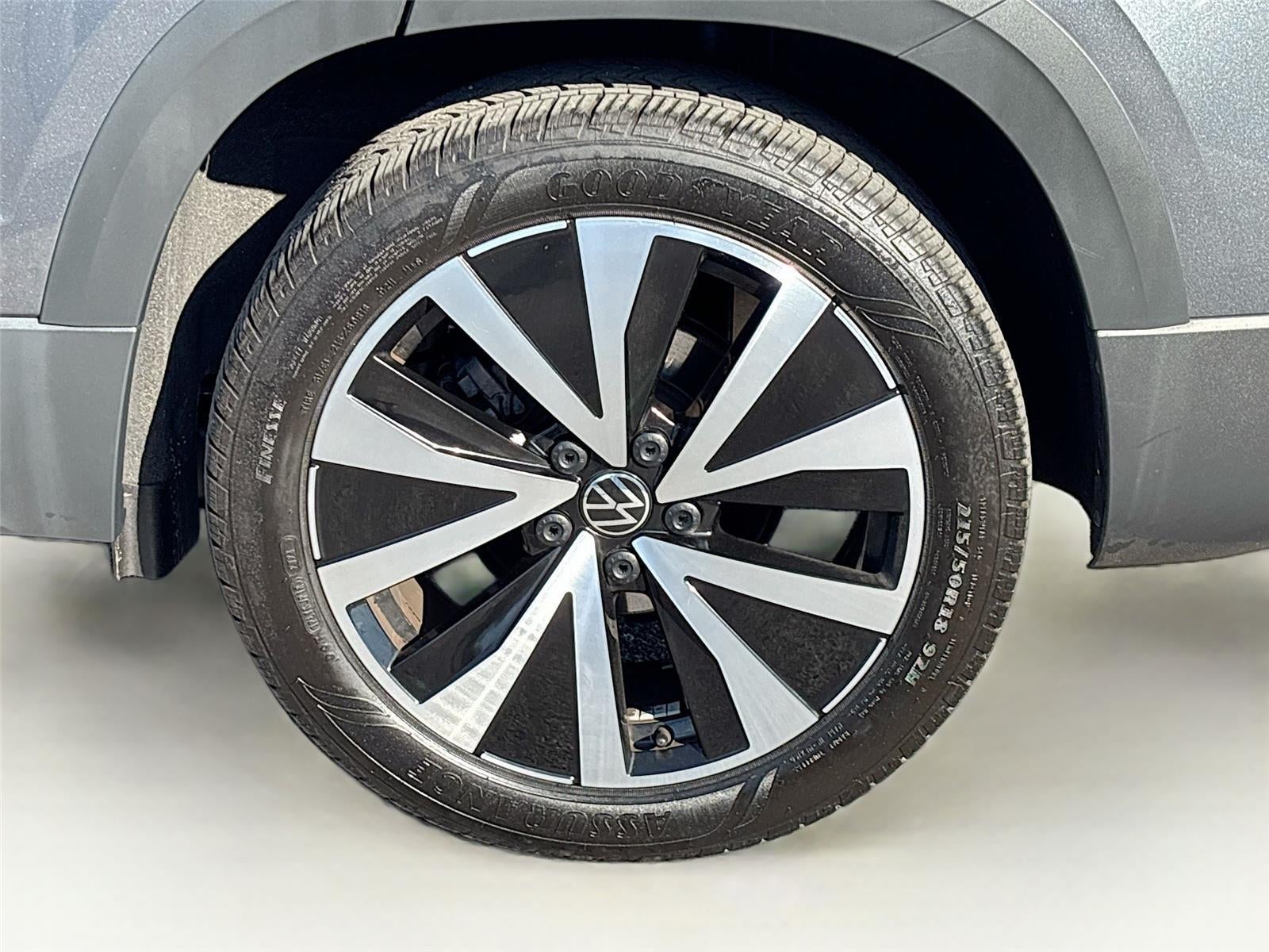 2024 Volkswagen TAOS SE SE