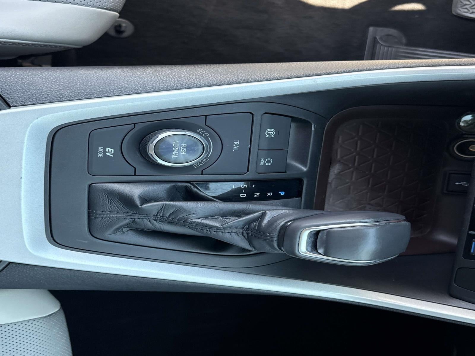 2020 Toyota RAV4 Hybrid Limited