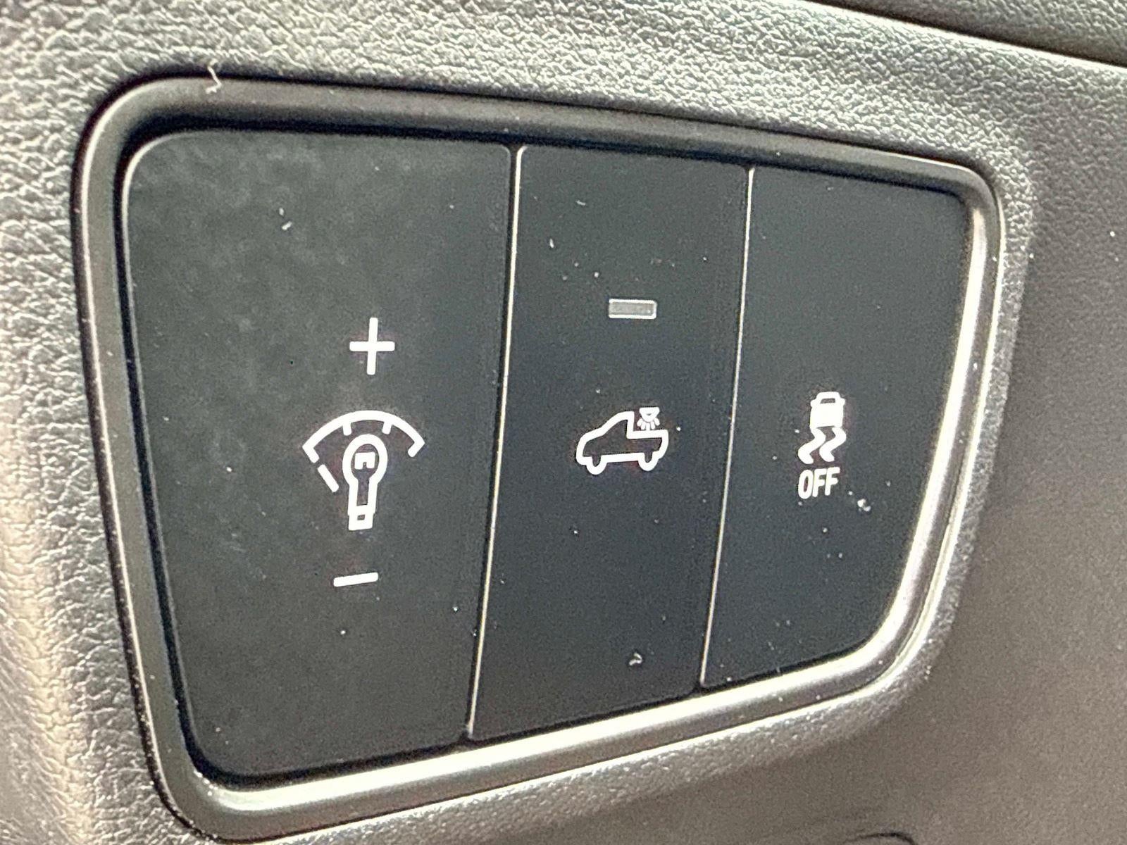 2024 Hyundai Santa Cruz SE