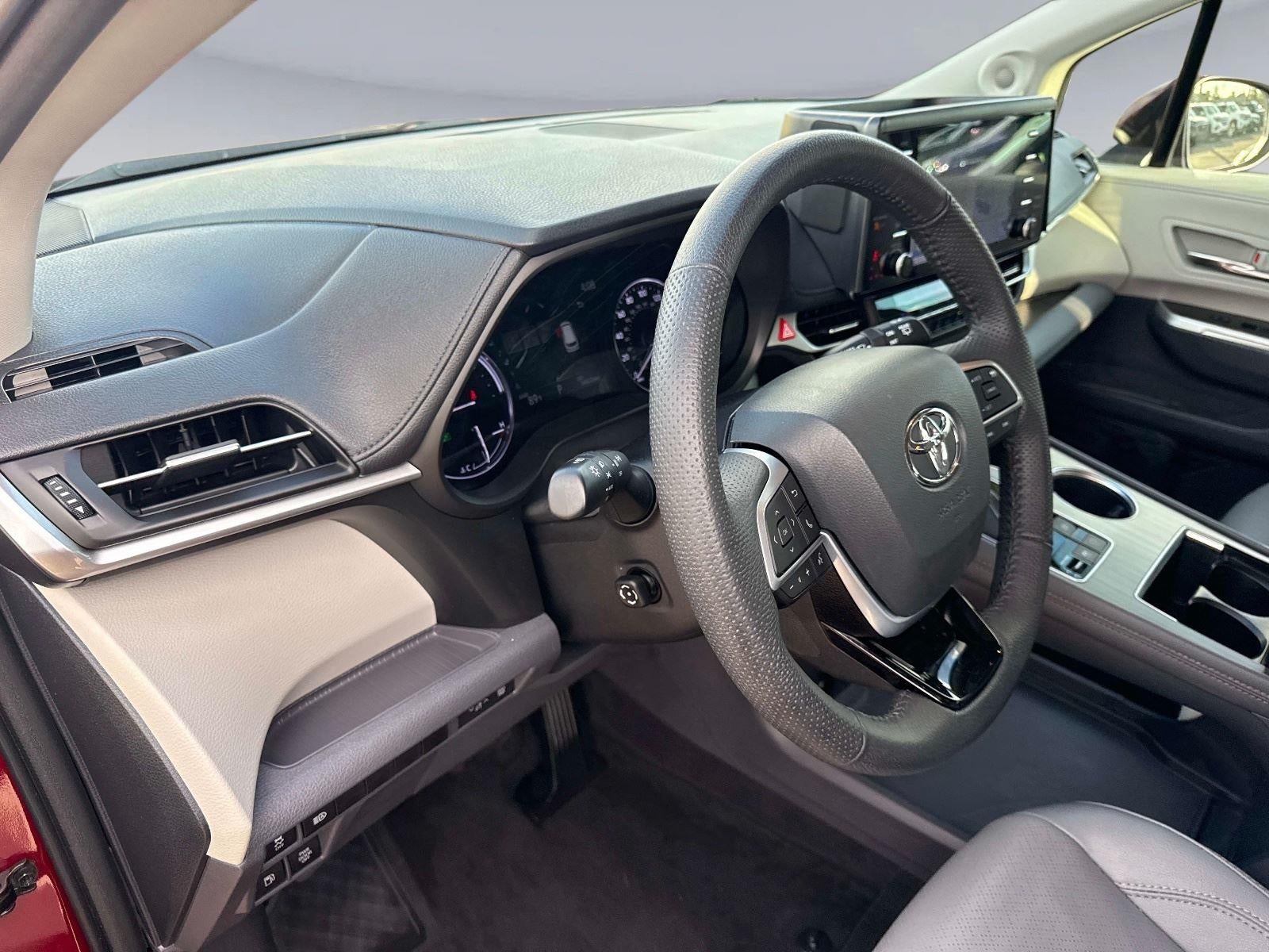 2021 Toyota Sienna Limited