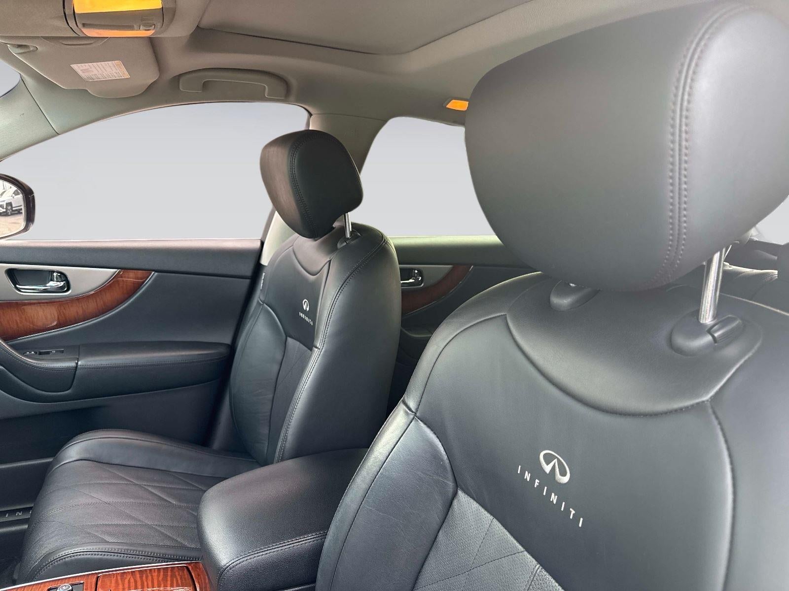 2014 INFINITI QX70 AWD 4dr